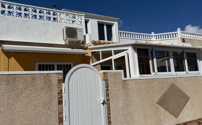 Revente - Villa -
Orihuela Costa - Costa Blanca