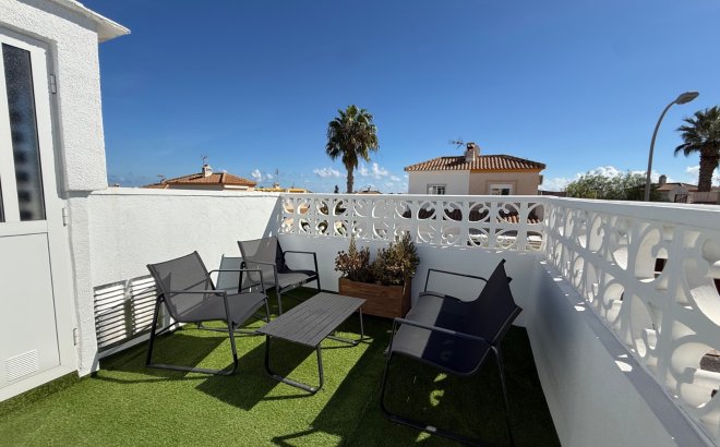 Revente - Villa -
Orihuela Costa - Costa Blanca
