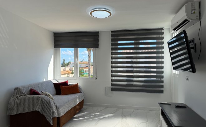 Revente - Villa -
Orihuela Costa - Costa Blanca