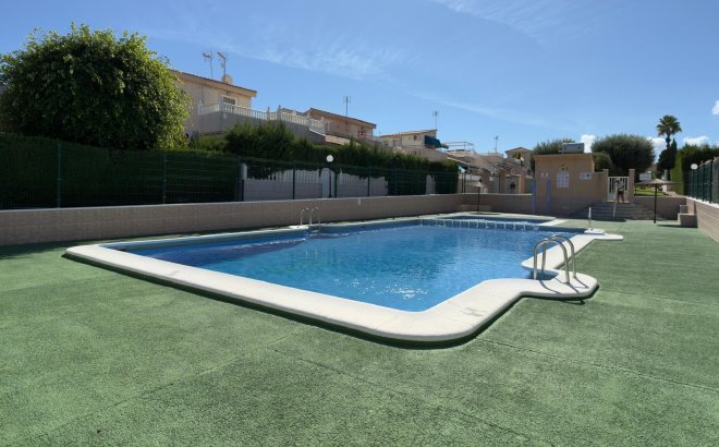 Revente - Villa -
Orihuela Costa - Costa Blanca