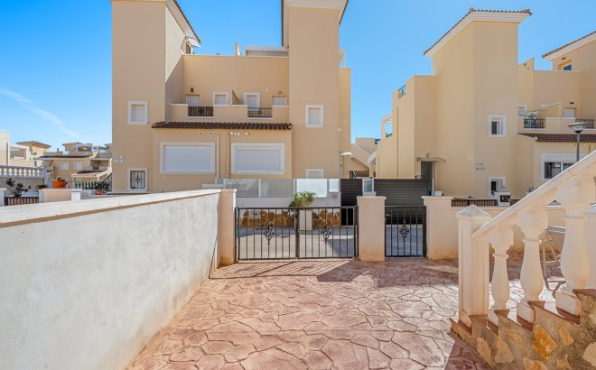 Revente - Town House -
San Miguel de Salinas - Costa Blanca