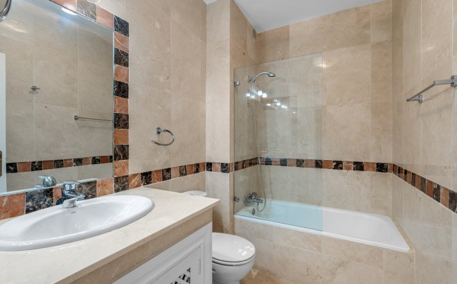 Resale - Duplex Penthouse -
Dehesa de Campoamor - Costa Blanca
