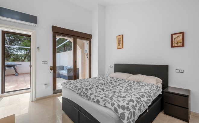 Resale - Duplex Penthouse -
Dehesa de Campoamor - Costa Blanca