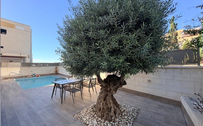 Revente - Villa -
Ciudad Quesada - Costa Blanca
