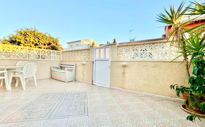 Revente - Town House -
Torrevieja - Costa Blanca