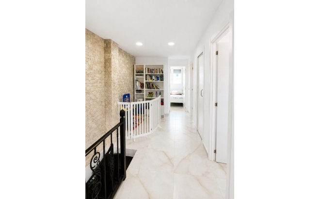 Revente - Town House -
Torrevieja - Costa Blanca