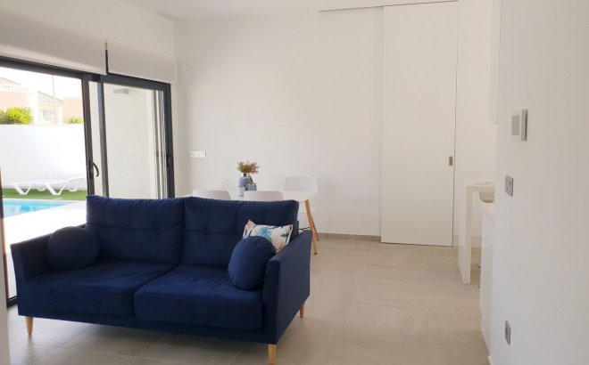 Nieuwbouw Woningen - Chalet -
Pilar de la Horadada - Pinar de Campoverde