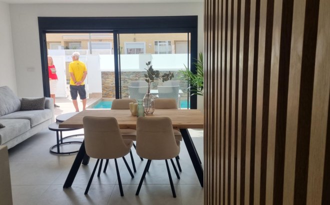 Nieuwbouw Woningen - Chalet -
San Pedro del Pinatar - Pueblo