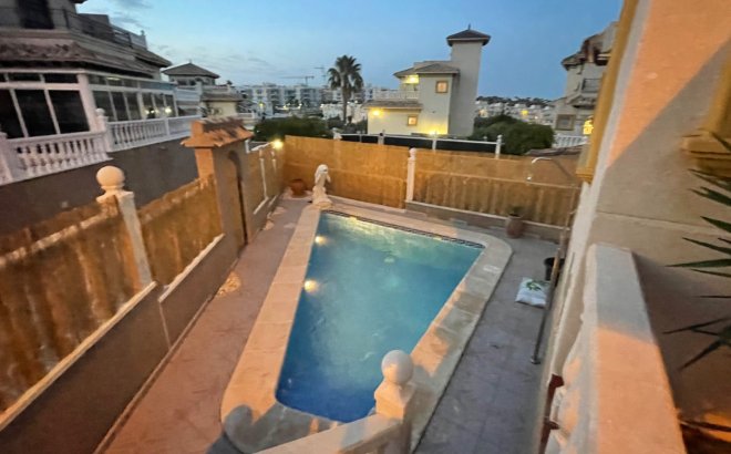 Verhuur - Town House -
Orihuela Costa - Villamartín