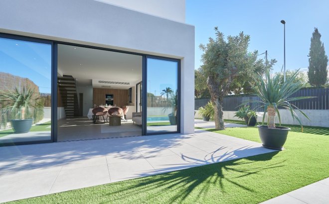 Nieuwbouw Woningen - Villa -
San Juan Alicante - La Font