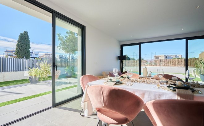 Nieuwbouw Woningen - Villa -
San Juan Alicante - La Font