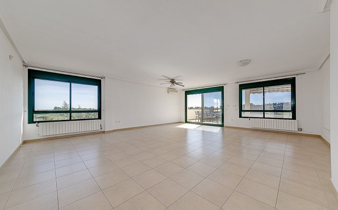 Herverkoop - Penthouse -
Orihuela Costa - Lomas de Campoamor