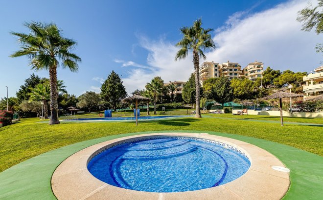 Herverkoop - Penthouse -
Orihuela Costa - Lomas de Campoamor