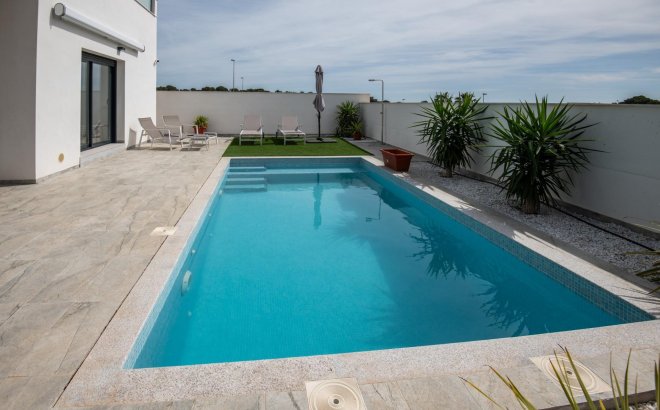 Nouvelle Construction - Villa -
Pilar de la Horadada - Pinar de Campoverde