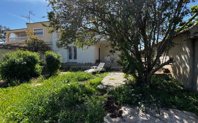 Resale - Terraced house -
Orihuela Costa - Montezenia
