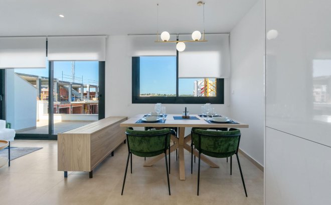 New Build - Top Floor Bungalow -
Torrevieja - Los Balcones