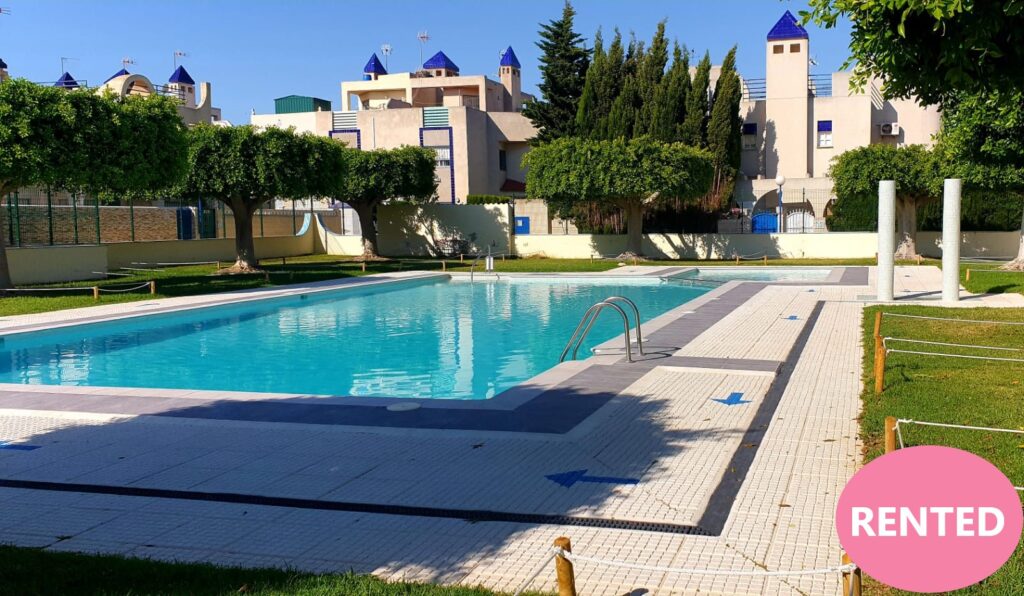 Maisonette 2 chambres avec piscine communautaire à Torrevieja