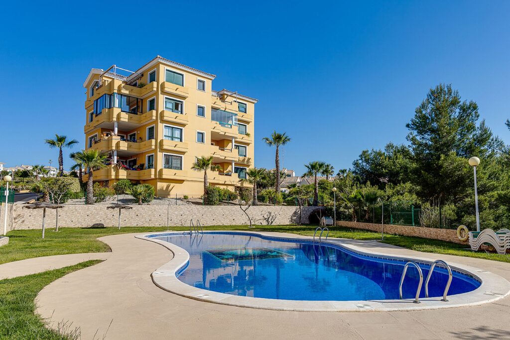 Magnificent groundfloor apartment in Campoamor Golf